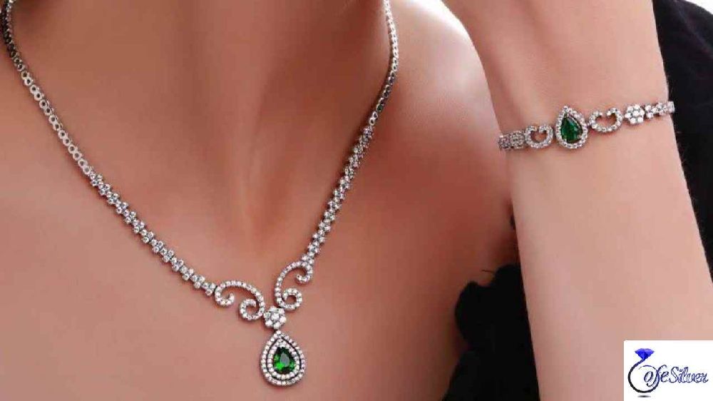 چرا باید زیور آلات نقره را از برندهای معتبر تهیه کنیم ؟